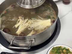 -刘少华贵州小黄牛·鲜牛肉火锅(总店)