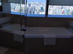 -上海龙之梦万丽酒店