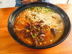 -花溪巷牛肉粉(泉城路店)