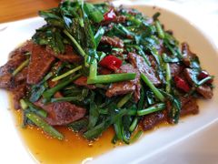 -侬佳蒸菜馆(听潮店)
