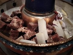 -毛辣果·贵州红酸汤牛肉火锅(西单店)