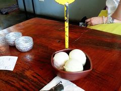 -莓园冰淇淋店