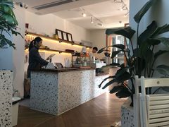 -Line 咖啡(石厦花园店)