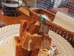 -元一商务电竞酒店(世纪城新会展中心地铁站店)