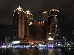 -六合夜市