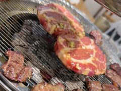 -青瓦餐厅·生鱼片·韩园烤肉(西塔店)