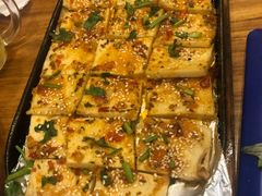 东镇千叶豆腐-老东镇啤酒屋海鲜加工·蒸汽海鲜·海鲜烧烤(台东店)