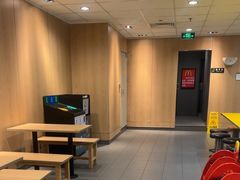 -麦当劳(新塘万达广场分店)