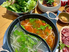 -苗阿哥酸汤牛肉火锅(体育场店)