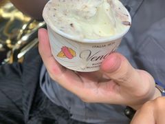 -VENCHI 闻绮(上海佛罗伦萨小镇店)