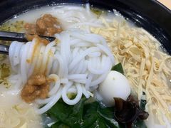 -灵芝妹子海鲜米线(凯德和平广场店)