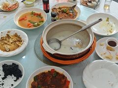 砂锅鱼头-天乐农家鱼头王(天目湖店)