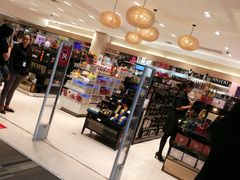-王权免税店(廊曼机场店)