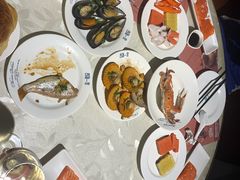 -四海一家自助餐(益田假日广场店)