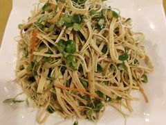 -靠山屯东北农家菜(八龙桥雅苑店)