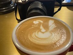 拿铁-Me Coffee下午茶艺术空间