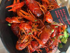 -巴厘龙虾·榜首油焖大虾(音乐学院·沿江酒馆店)