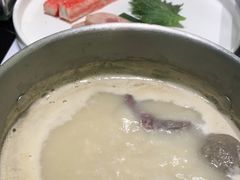 -红鼎豆捞·非遗鲍皇汤火锅(宝丰路店)