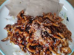-溢心园香河肉饼总店