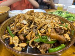 红烧鸭大份-一品红烧鸭特色川菜(三岔湖店)