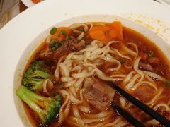 -康师傅私房牛肉面(马泉营奥莱店)