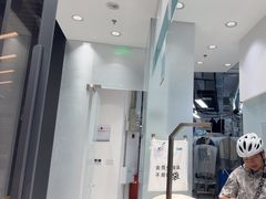 -福奈特洗衣洗鞋(宝华广场店)
