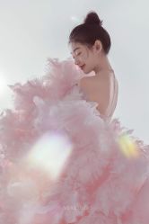 -至臻微拉婚纱摄影