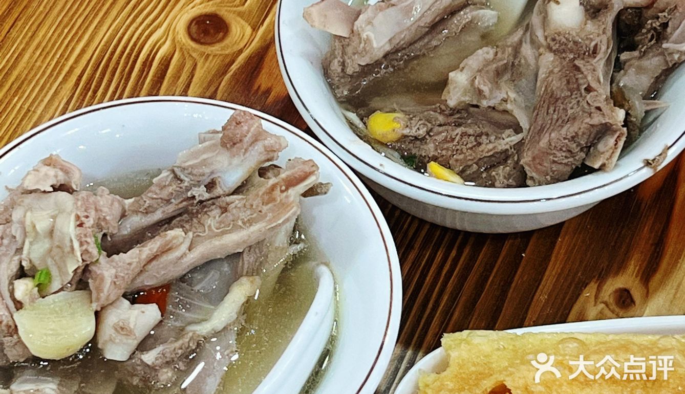 排队一小时也要吃的羊肉炉