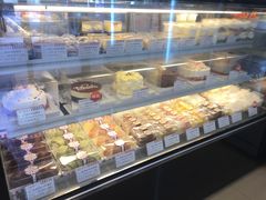 -红宝石·鲜奶小方·海派西点房(浦三店)