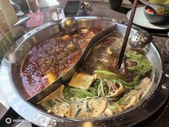 -九牧鱻·渝老鬼重庆火锅(人民路店)