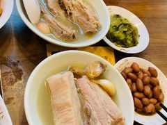 肋骨肉骨茶-松發肉骨茶(牛车水店)