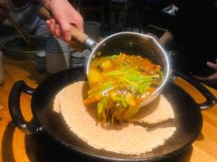 一个锅巴和时蔬-薇酌饮·陕西菜(南门外店)