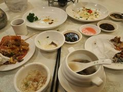 -东豪园林海鲜酒家(南港路辅路店)