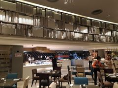 -上海滴水湖皇冠假日酒店