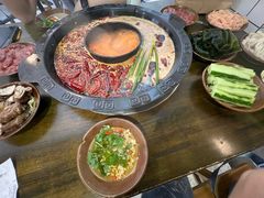 -黄潇洒老火锅(九眼桥宏济巷店)