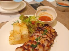 西贡炭烧烤猪颈肉配菠萝-美奈小馆·东南亚菜(福田星河COCO Park店)