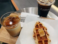 蜂巢croffle-LilBee Coffee
