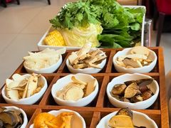 -天宜隆蘑菇宴火锅(石景山旗舰店)