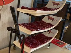 鲜牛肉-左庭右院鲜牛肉火锅(浦江欢乐颂店)