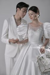 -二十一世纪婚纱摄影(省府前街店)