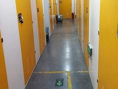 -安东易迷你自助仓储寄存仓库(顾戴路店)