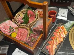 -山川小町·极番烧肉(新地假日广场店)