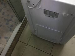 -红宝石·鲜奶小方·海派西点房(南丹店)