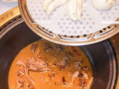 -锅当当铁锅炖烀饼王(长泰广场店)