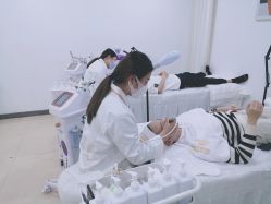 点击看大图 -凡碧诗毛孔清洁收细