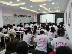 -爱月宝月嫂·育儿嫂(哈尔滨总店)