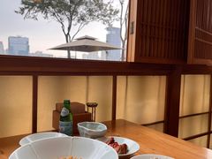 -蟹家大院 · 独揽江景(滨江店)