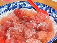 -果松木炭酸菜铜火锅·外婆参鸡汤