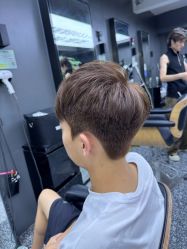 -藤野造型专业烫染接发