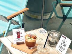 -逗号咖啡(信义荔山公馆店)